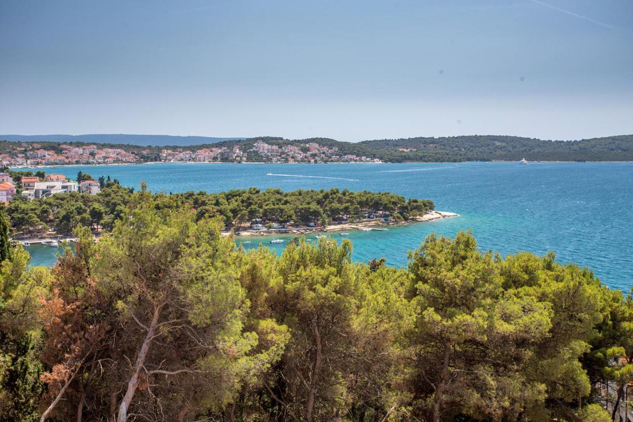 Villa Fani - Apartments In Trogir Eksteriør bilde